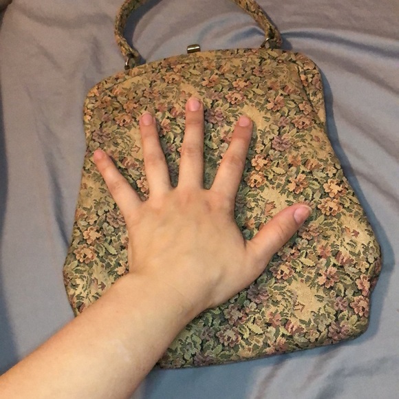 Vintage 20s Tapestry Handbag - Picture 5 of 14
